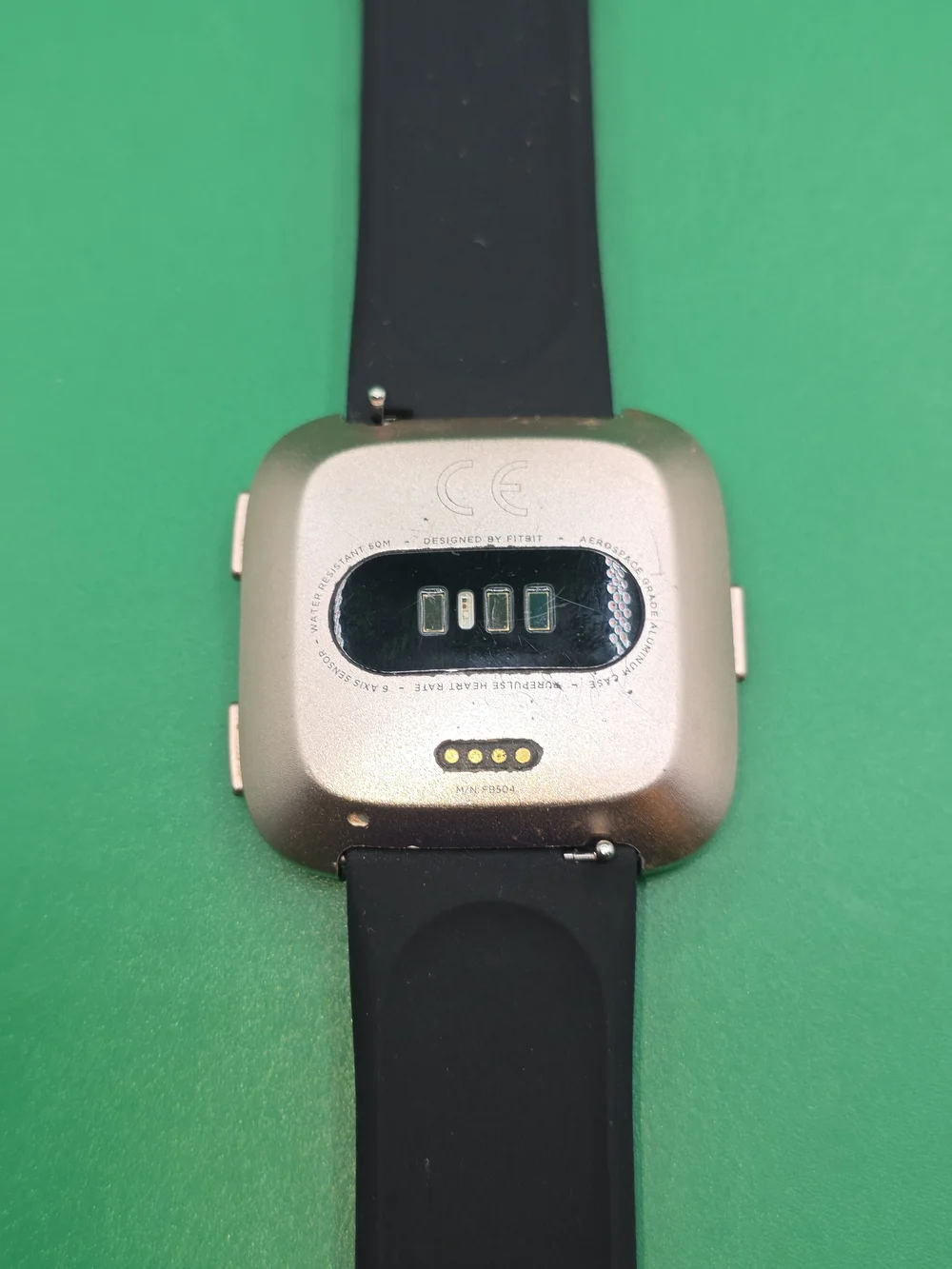 Fitbit Versa Smartwatch (FB504) | 35mm Rose Gold Aluminum | Black Band